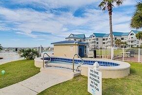 Gulf Shores Condo w/ Balcony + Ocean Views!