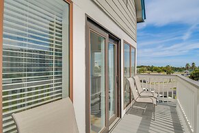 Gulf Shores Condo w/ Balcony + Ocean Views!