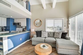 Gulf Shores Condo w/ Balcony + Ocean Views!