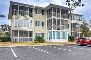North Myrtle Beach Condo w/ Sunroom: Walk to Beach