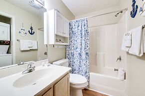 North Myrtle Beach Condo w/ Sunroom: Walk to Beach