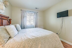 North Myrtle Beach Condo w/ Sunroom: Walk to Beach