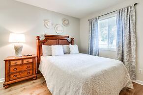 North Myrtle Beach Condo w/ Sunroom: Walk to Beach