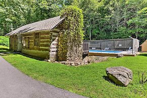 Game Room, Hot Tub, Pool & Views: Gatlinburg Cabin