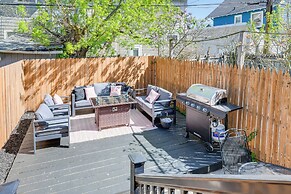 Historic Buffalo Row House Near Delaware Park