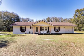 Gas Grill & Fire Pit: Peaceful Dunnellon Home!