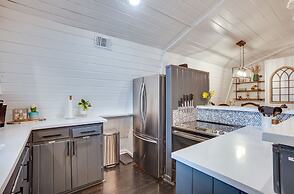 Willis Vacation Rental ~ 2 Mi to Lake Conroe!