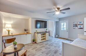 Willis Vacation Rental ~ 2 Mi to Lake Conroe!