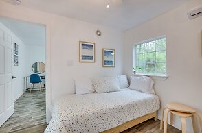 Willis Cabin on 6 Acres - Close to the Lake!