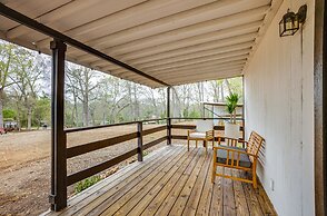 Willis Cabin on 6 Acres - Close to the Lake!