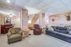 1 Mi to Beech Mtn Ski Resort: Cabin w/ Fire Pit