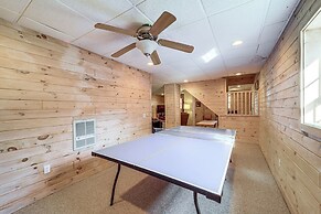 1 Mi to Beech Mtn Ski Resort: Cabin w/ Fire Pit