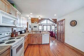 1 Mi to Beech Mtn Ski Resort: Cabin w/ Fire Pit