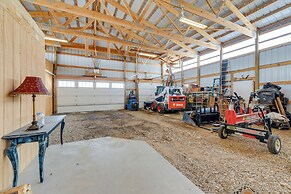 Thayne Retreat w/ Mountain Views - Near Trails!