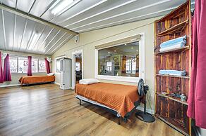 Rustic Coleman Retreat on 300 Acres w/ Hot Tub!