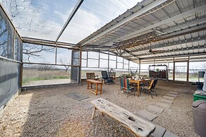 Rustic Coleman Retreat on 300 Acres w/ Hot Tub!