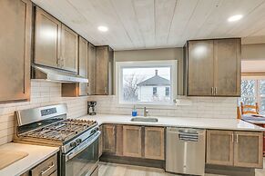 Cozy Maine Getaway: Covered Deck, Walk to Beach!