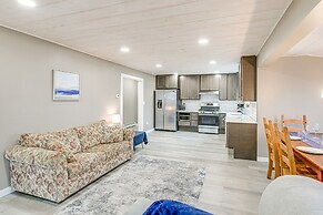 Cozy Maine Getaway: Covered Deck, Walk to Beach!