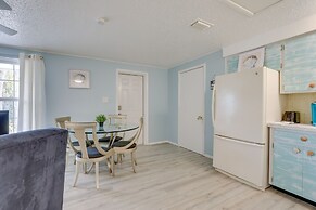 Englewood Apartment w/ Shared Pool: 1 Mi to Beach