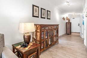 Kihei Surfside, #512 1 Bedroom Condo by RedAwning