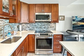Kihei Surfside, #512 1 Bedroom Condo by RedAwning
