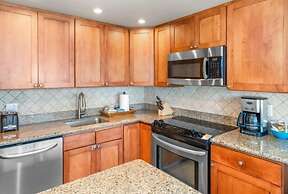 Kihei Surfside, #304 1 Bedroom Condo by RedAwning