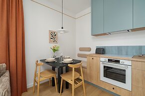 Unique two Bedroom Apartment by Renters