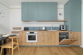 Unique two Bedroom Apartment by Renters