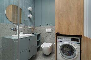 Unique two Bedroom Apartment by Renters