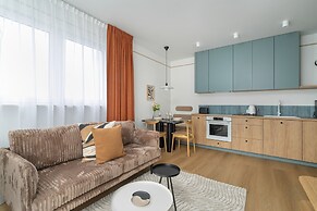 Unique two Bedroom Apartment by Renters