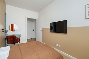 Unique two Bedroom Apartment by Renters
