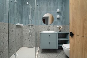 Unique two Bedroom Apartment by Renters