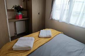 3 Bed, Sleeps 6, Parking