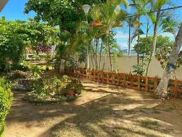 Seafrontapartment-sleeps4-pool-parking-garden