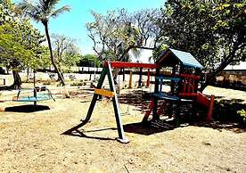 Seafrontapartment-sleeps4-pool-parking-garden