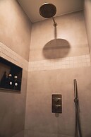 SLEEP INN ANTWERP - Japandi Lofts