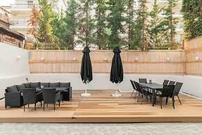 Skiathou 12 Glyfada Residences