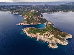 Art House Pagoi, Sleeps 6, Parking, 5 min to Beach