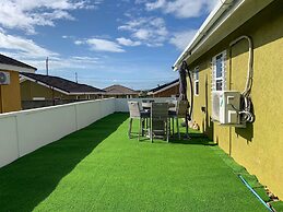 Harbour Oasis Retreat - Charming 2 Bedroom House
