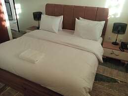NIAMEY MALL & RESIDENCE