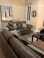 3-bed Apartment Roof Terrace Near Cardiff Centre