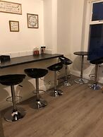 3-bed Apartment Roof Terrace Near Cardiff Centre