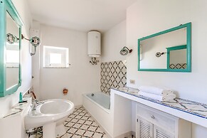 YourHome - Casa Roxana