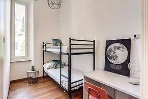 AwesHome Luxury Apartment