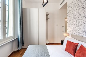 AwesHome Luxury Apartment