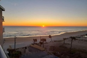 614 3 Beds Luxury Oceanfront Kitchen Ideal 4 Long Stay