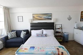 611 3 Beds Luxury Oceanfront Studio