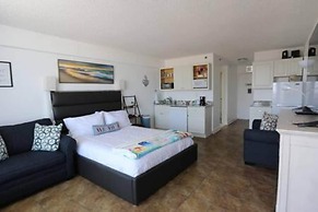 611 3 Beds Luxury Oceanfront Studio