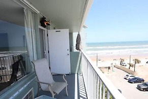 611 3 Beds Luxury Oceanfront Studio