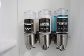 611 3 Beds Luxury Oceanfront Studio